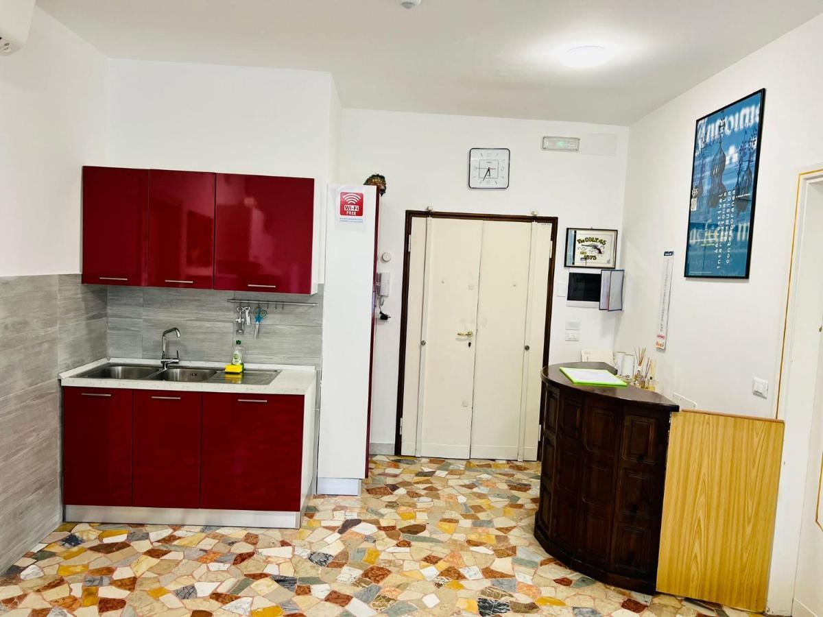 Le Maschere Mestre Buitenkant foto